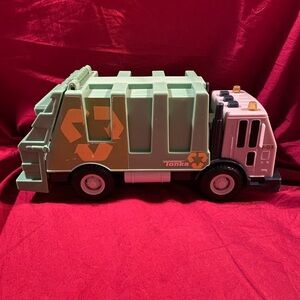 Tonka Rescue Force Garbage Trash Truck 2013 Hasbro Green